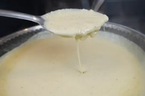 Prepare the Alfredo Sauce